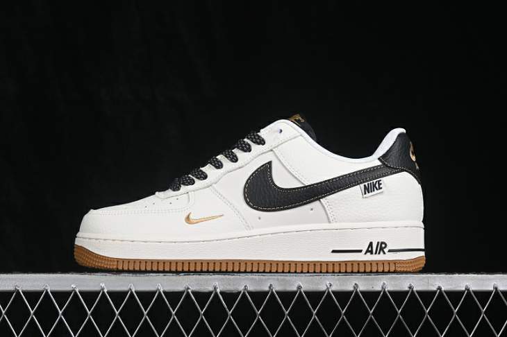 Picture of Air Force 1 _SKUfw23511756783129933fw